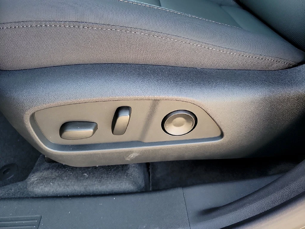 2027 GMC Terrain AT4 - Photo 20
