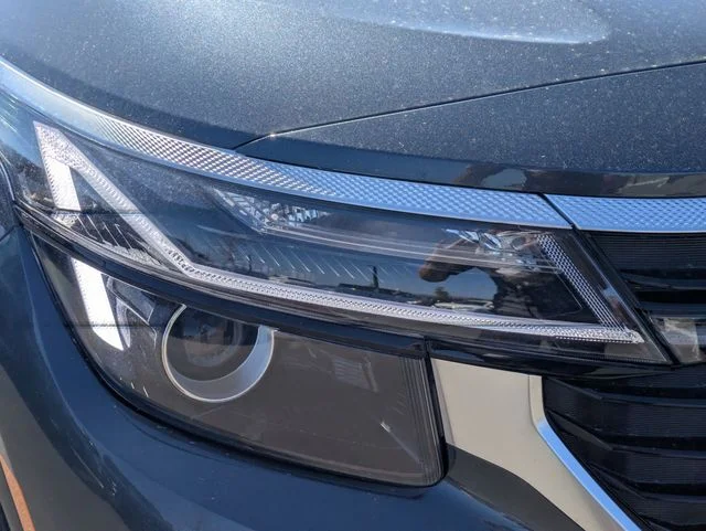 New 2026 Gravity Gray Kia EX image 9