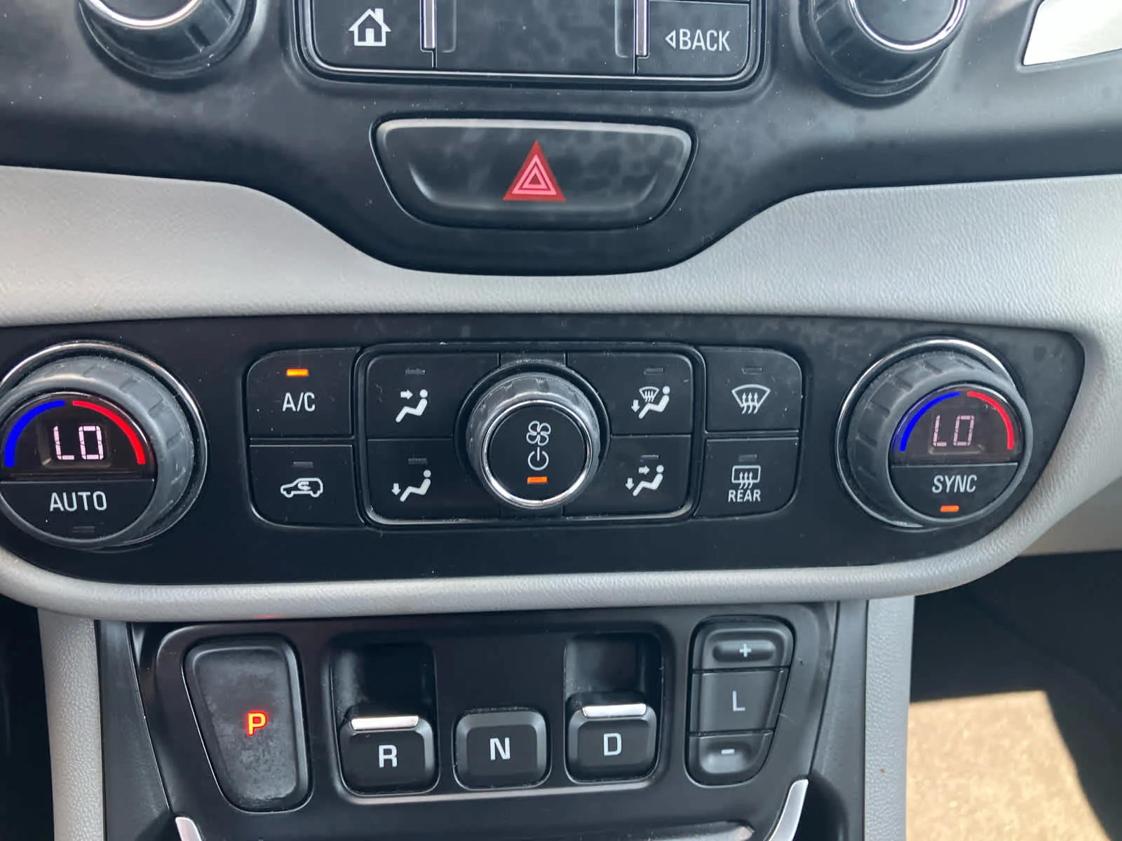 Used 2019 Quicksilver Metallic GMC SLT image 20
