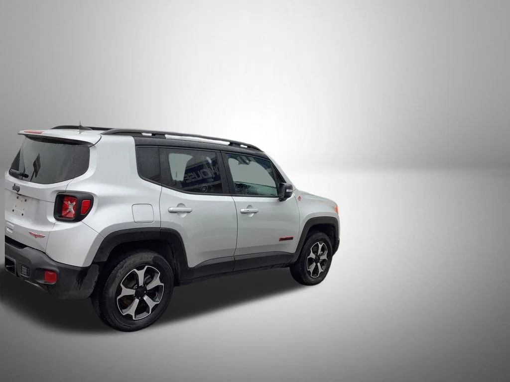 Used 2021 Silver Jeep Trailhawk image 2