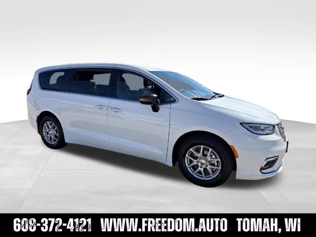Used 2025 White Chrysler Select image 10