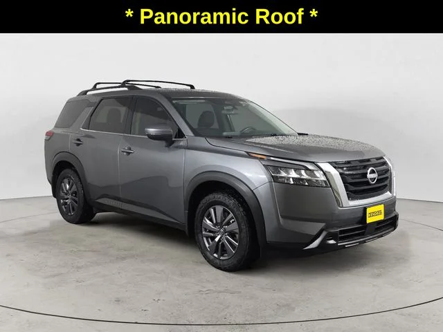 Used 2022 Gun Metallic Nissan SV image 3