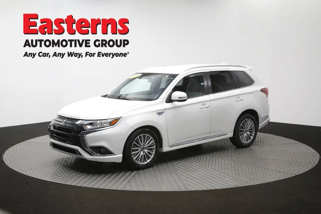 Used 2020 White Mitsubishi SEL image 56