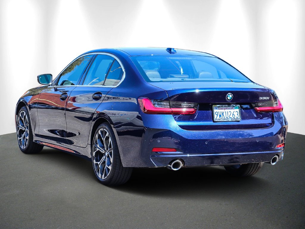 2026 BMW 3 Series photo 4