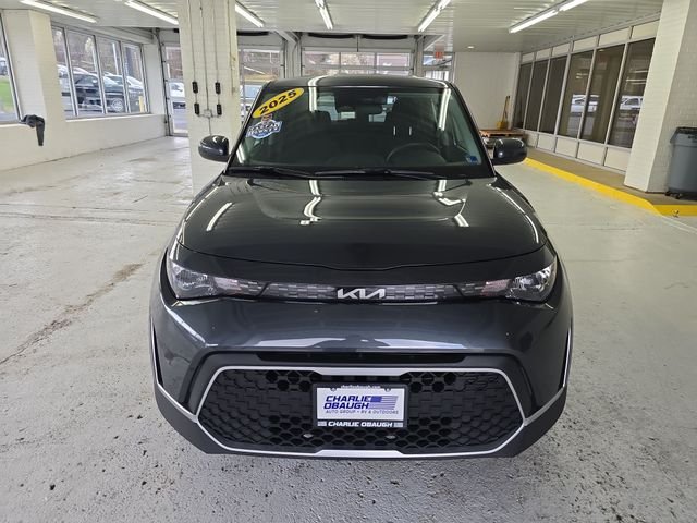 Used 2025  Kia LX image 8