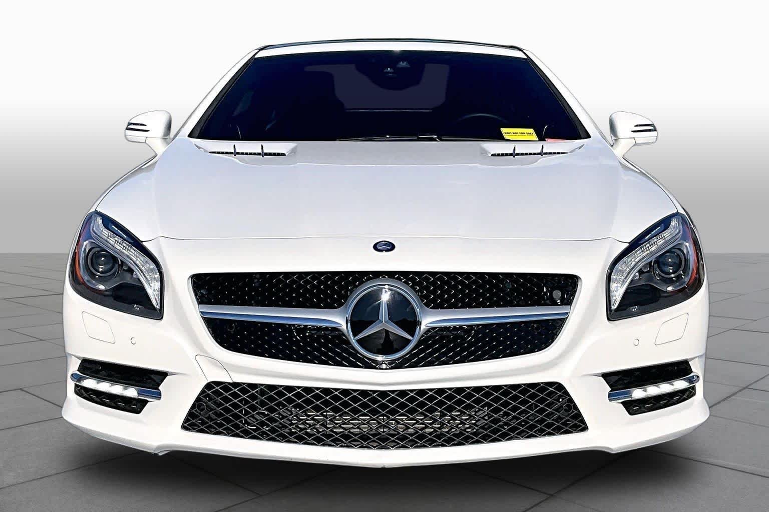 Used 2015 designo Diamond White Metallic Mercedes-Benz SL 550 image 4