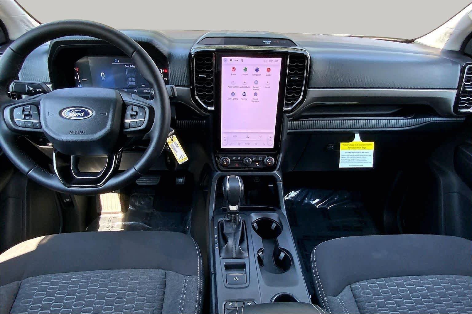 Used 2025 Oxford White Ford XLT image 16