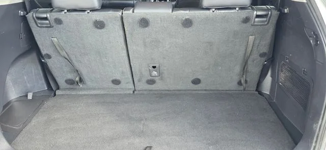 Used 2022 Silver Toyota XLE image 32