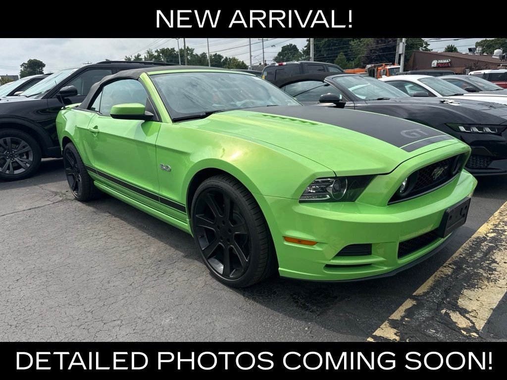Used 2014  Ford GT image 3