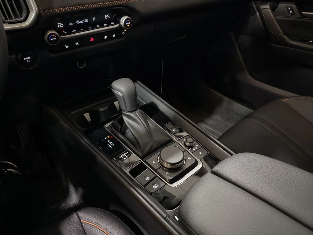 2026 Mazda CX-50 Premium - Photo 17