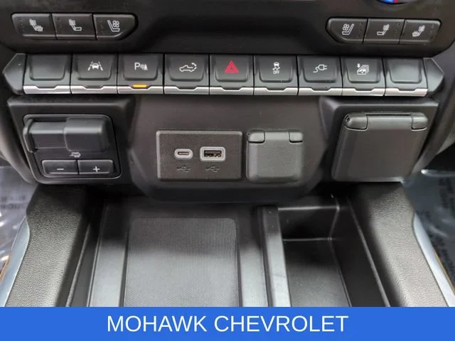 Certified Used 2022 Mosaic Black Metallic Chevrolet High Country image 37