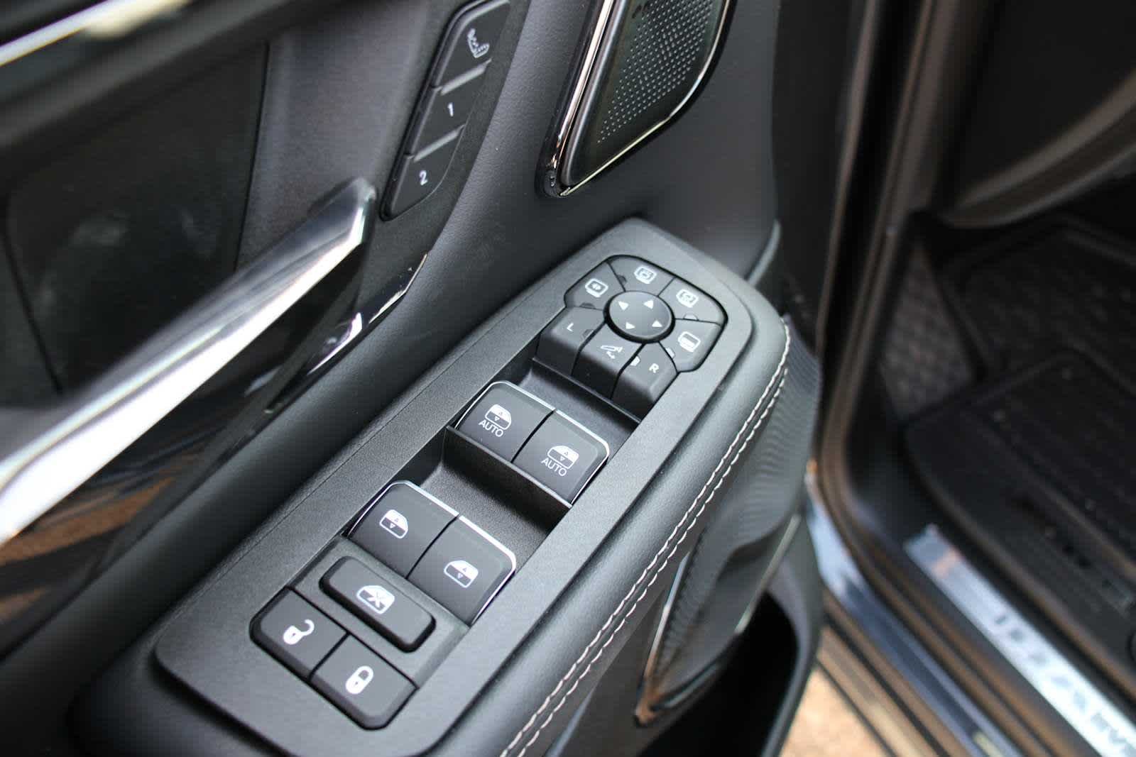 2025 RAM 1500 Limited - Photo 16