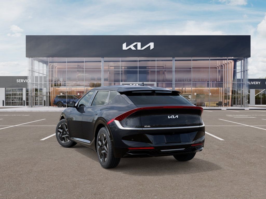New 2026 Gray Kia Wind image 4