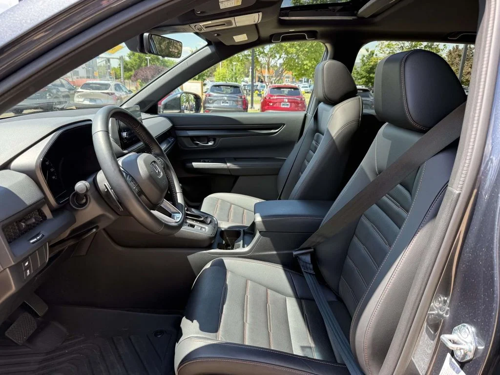 2025 Honda CR-V Sport-L - Photo 14