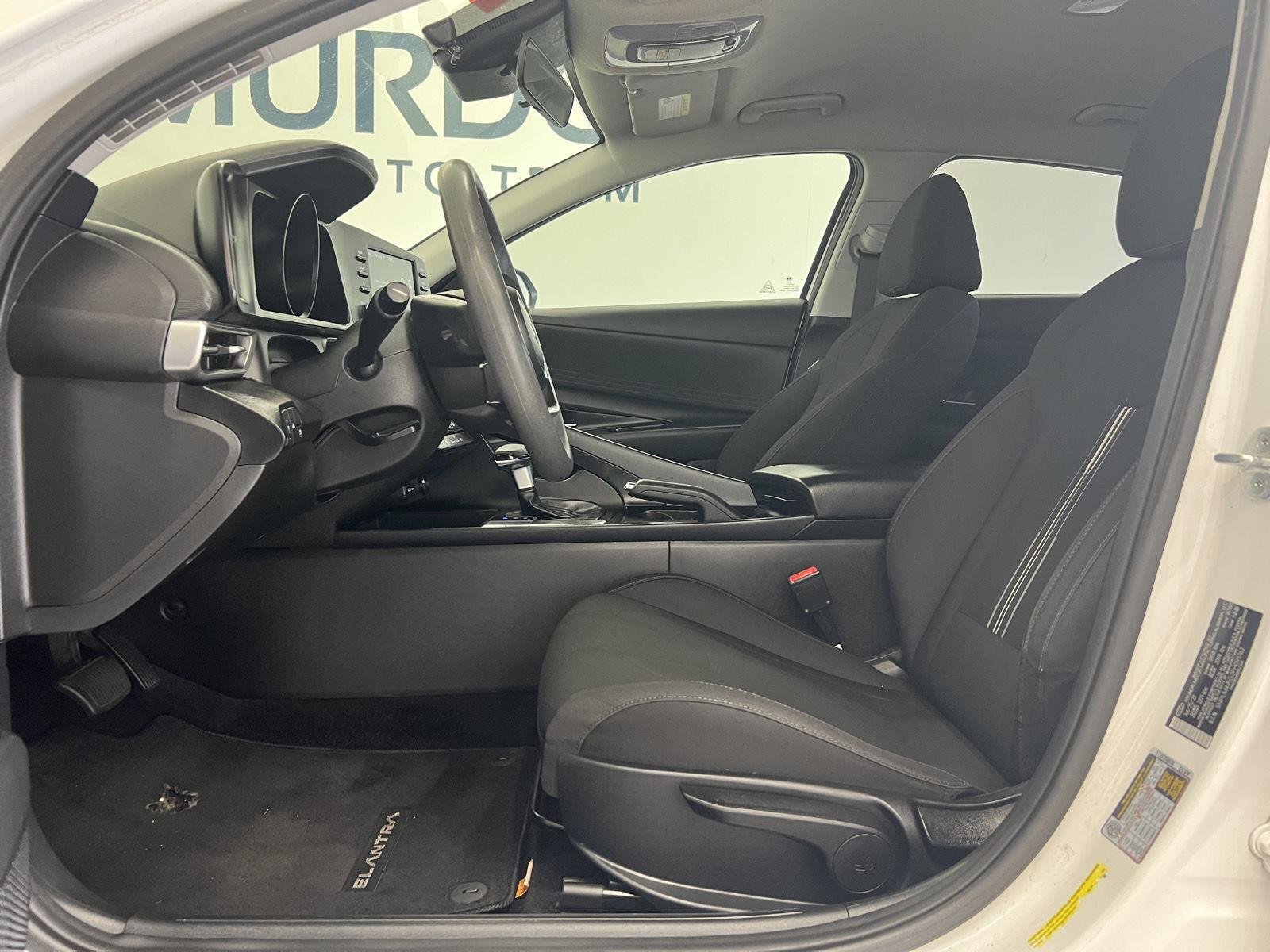 Used 2023 Quartz White Hyundai SEL image 12