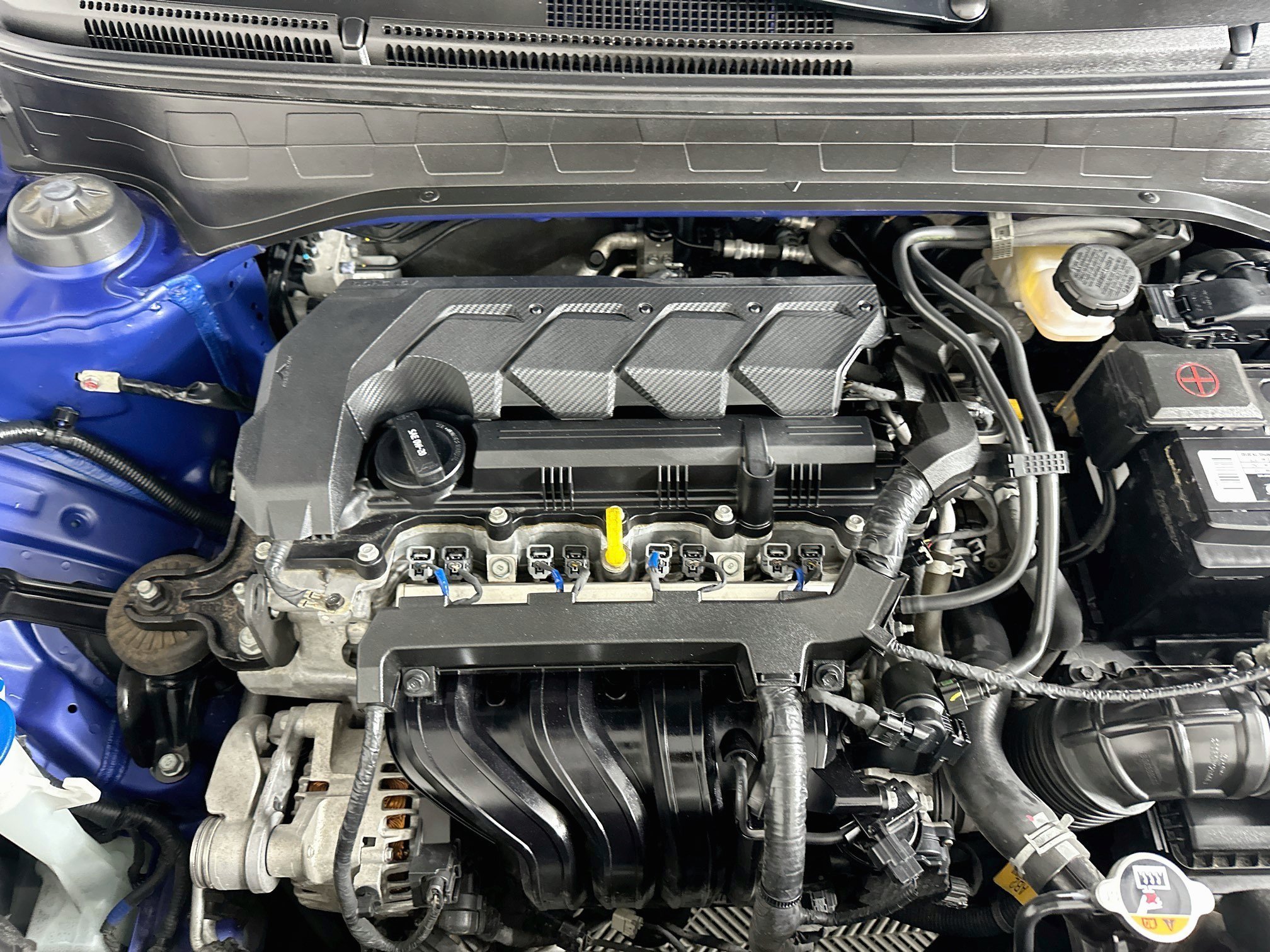 Used 2022 Intense Blue Hyundai Limited image 32