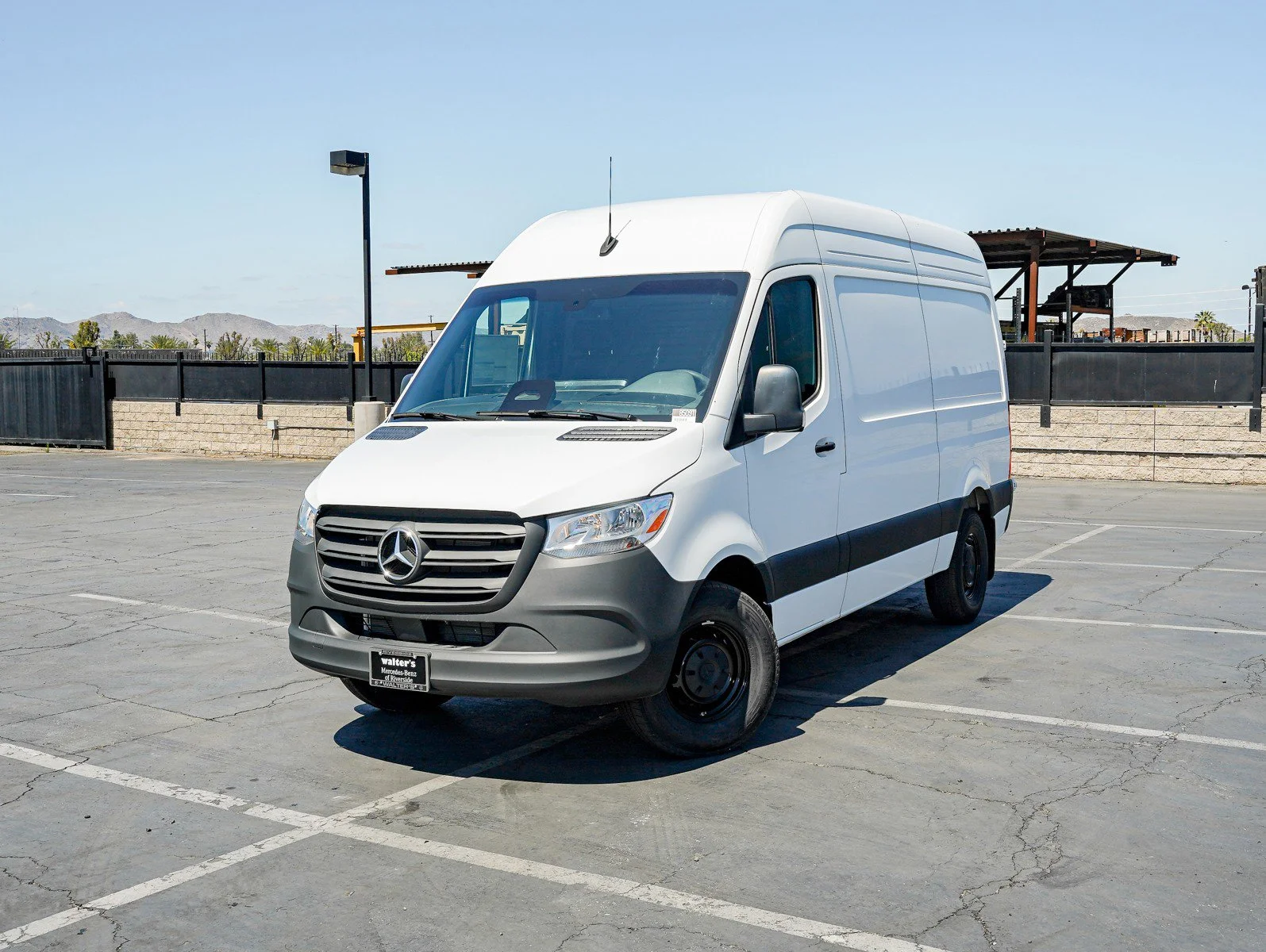 2025 Mercedes-Benz Sprinter 2500 144 WB's photo