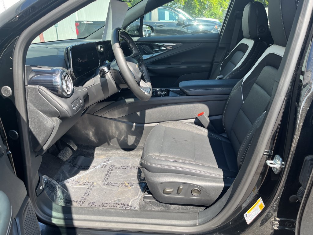 2025 Chevrolet Blazer EV LT - Photo 9