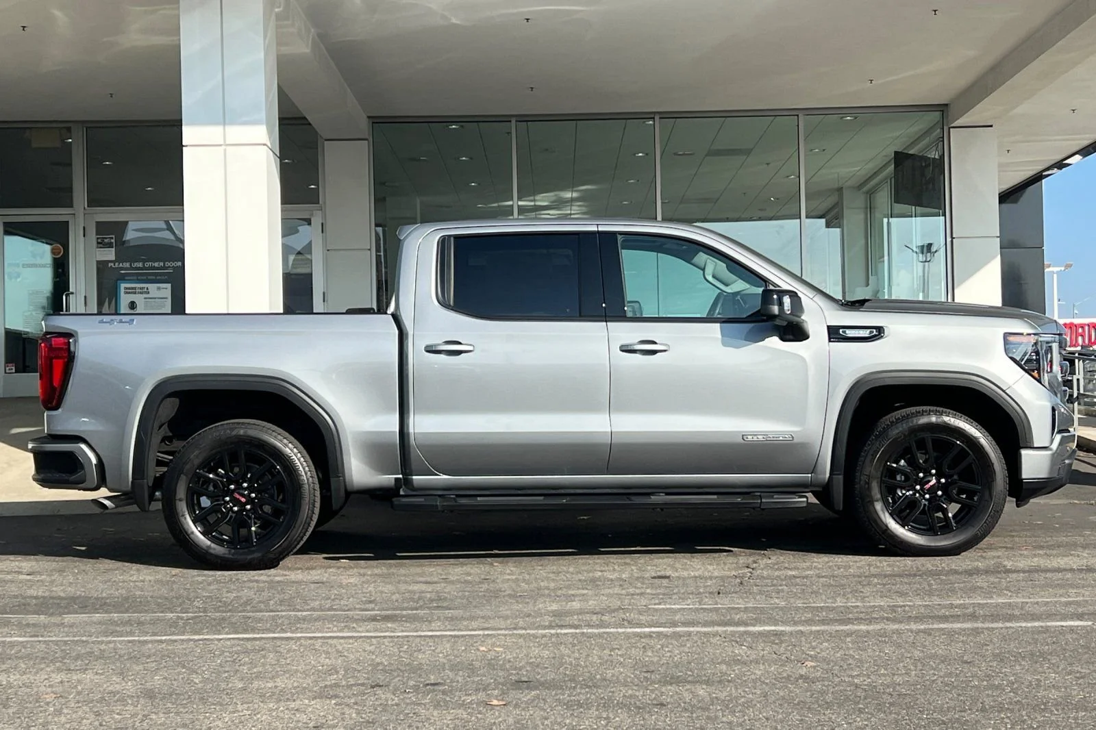 2026 GMC Sierra 1500 Elevation - Photo 4