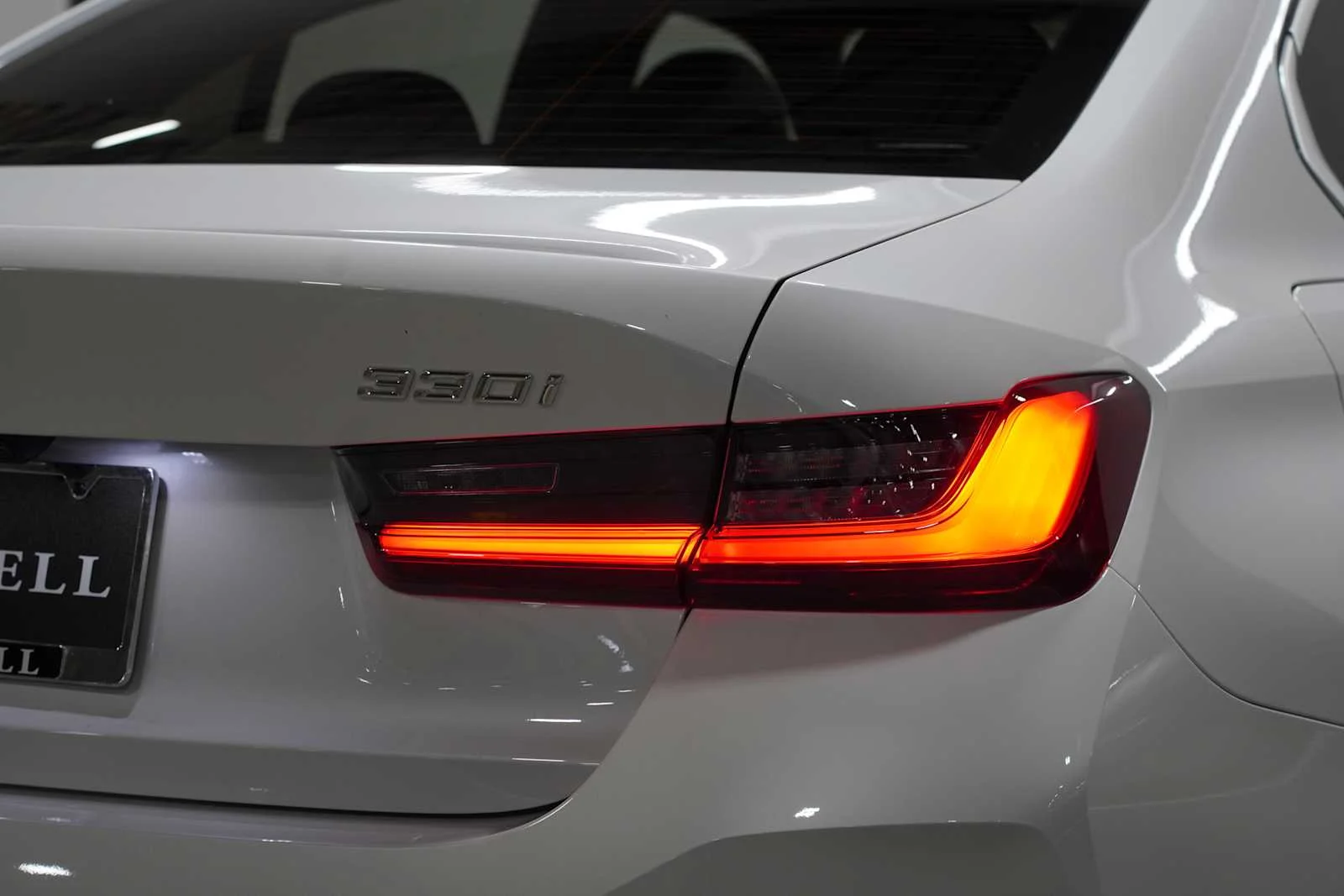 New 2026 Mineral White Metallic BMW 330i image 8