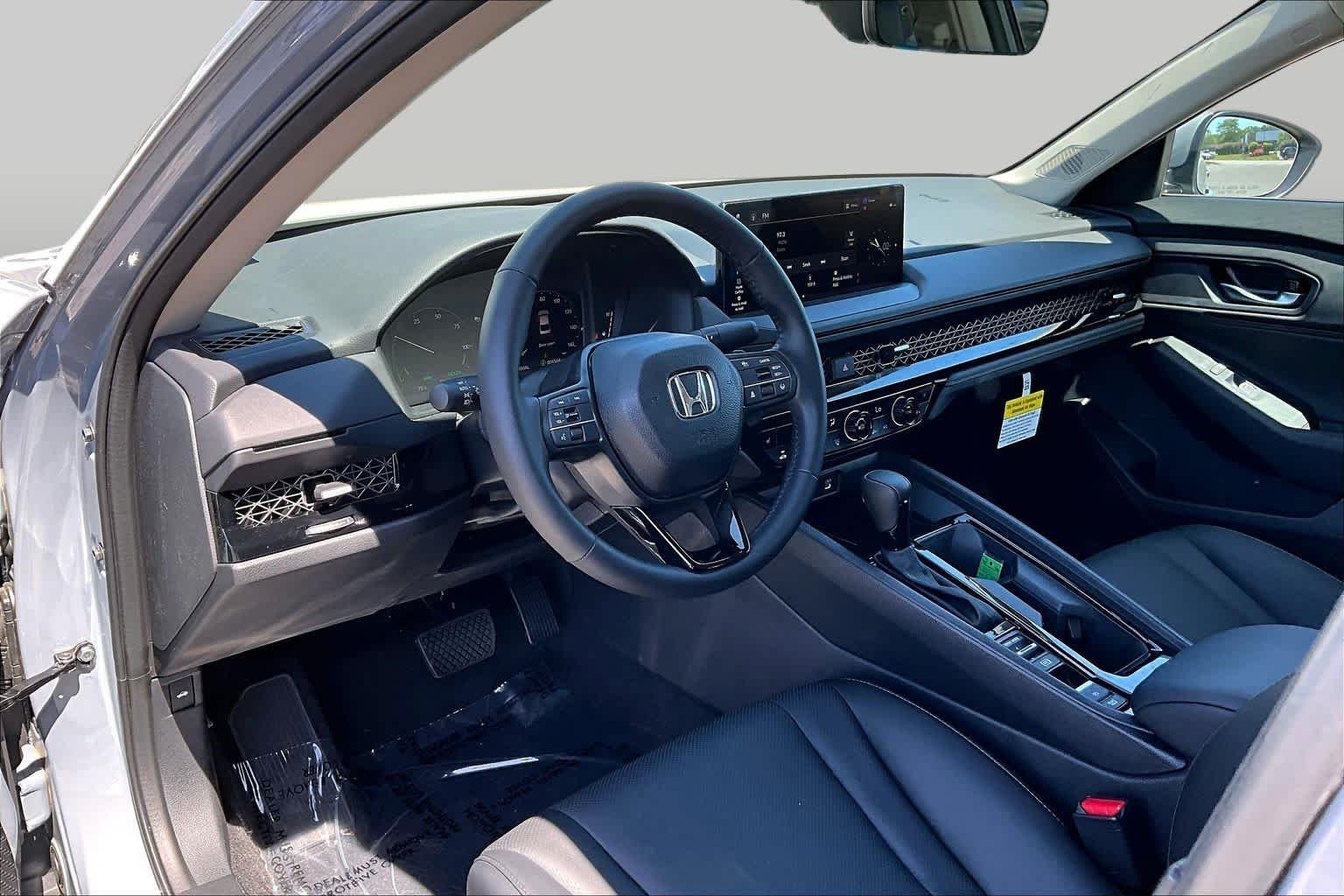 Certified Used 2026 Urban Gray Pearl Honda EX-L image 18