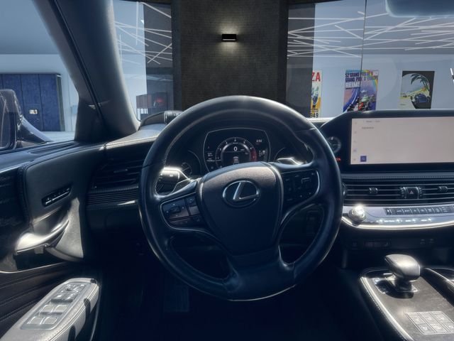 Used 2023 White Lexus 500 Base image 17