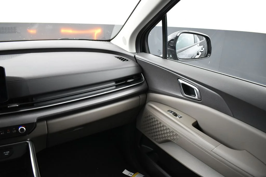 2026 Kia Carnival EX - Photo 13