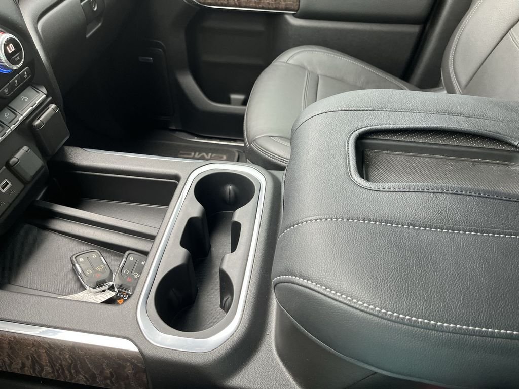 Used 2022 Blue GMC Denali image 20
