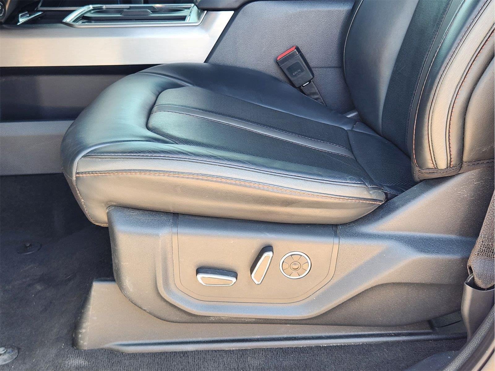 Used 2022 Star White Metallic Tri-Coat Ford Platinum image 24