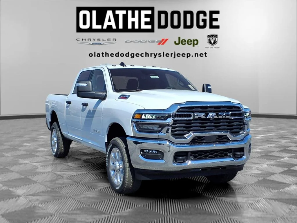 New 2026 Bright White Clear-Coat Exterior Paint RAM Big Horn image 30