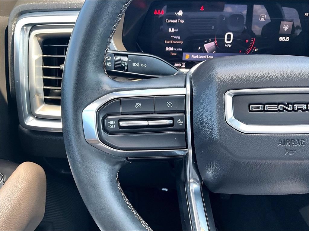 Used 2025 Onyx Black GMC Denali image 22