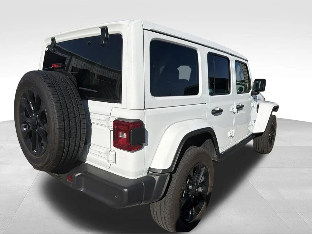 Used 2025 White Jeep Sahara 4xe image 25