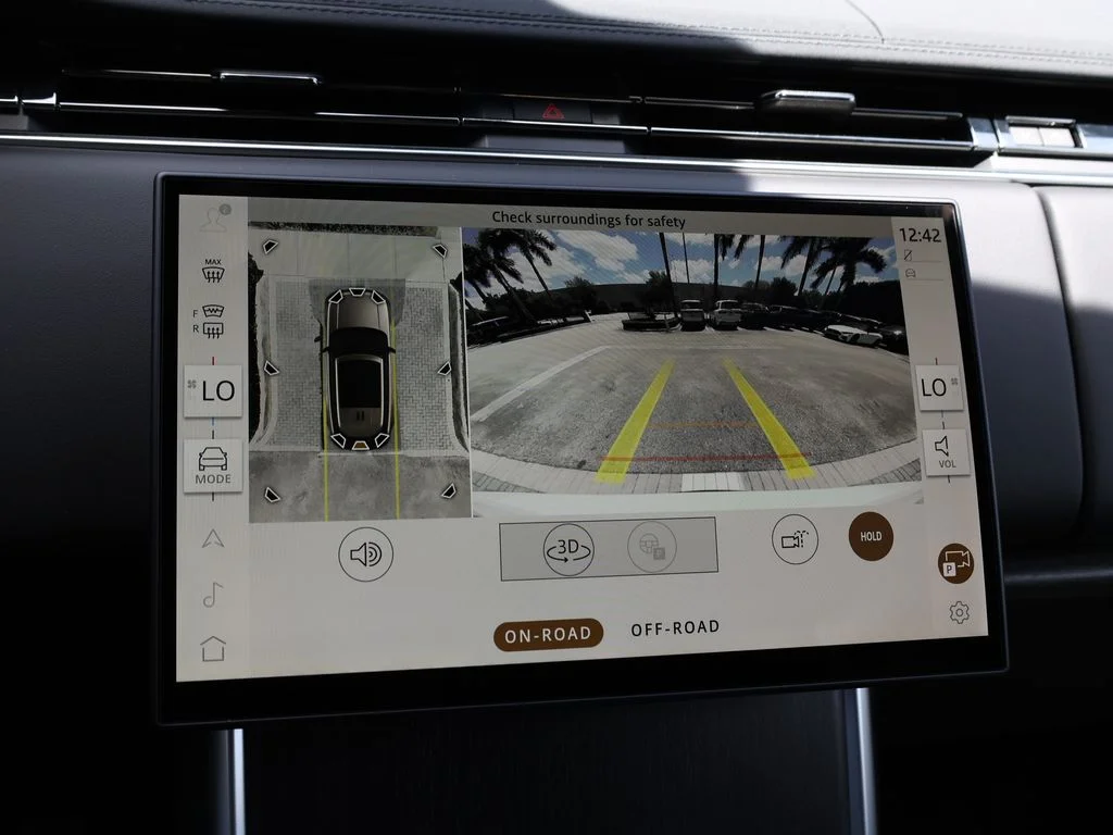 2025 Land Rover Range Rover SE - Photo 35