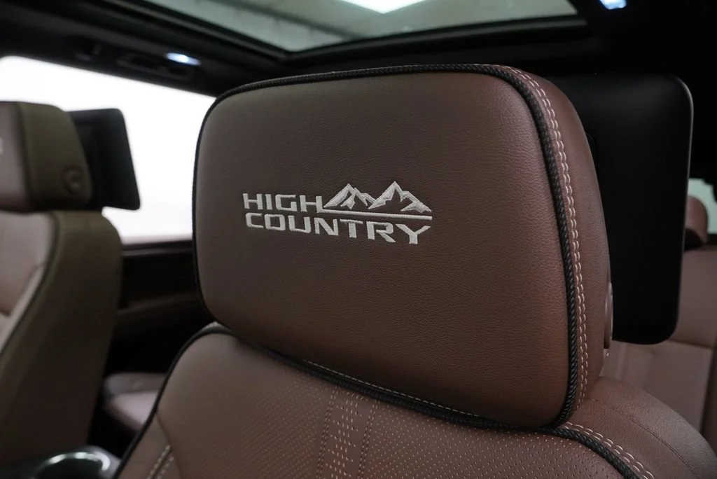 New 2026 Polar White Tricoat Chevrolet High Country image 12