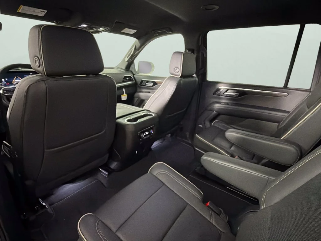 Used 2025 Black Chevrolet Premier image 29
