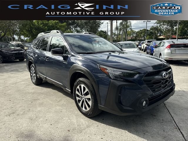 2025 Subaru Outback Premium's photo