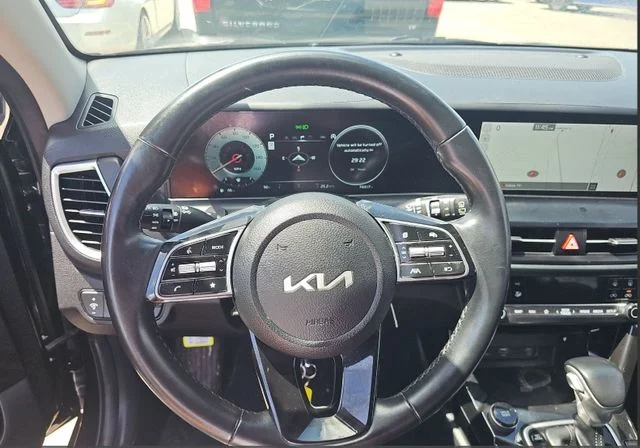 Used 2024 Black Kia EX image 6