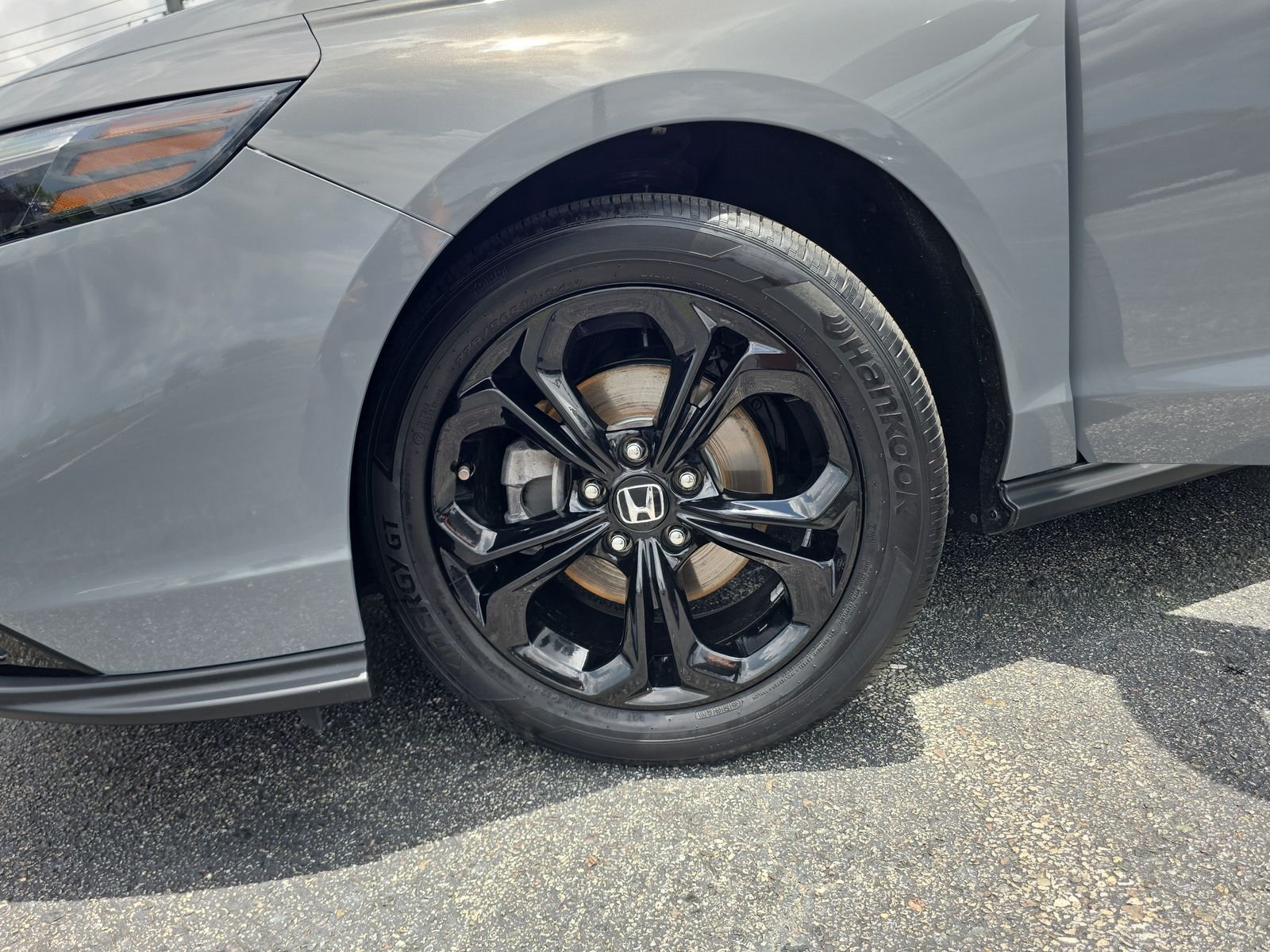 2025 Honda Accord SE - Photo 28