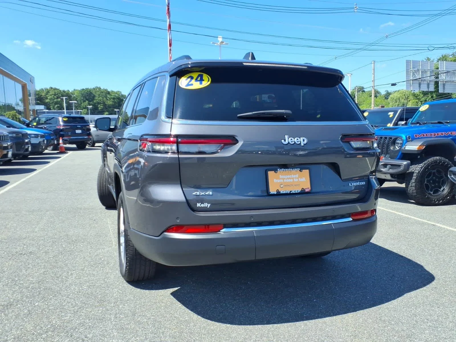 Certified Used 2024 Baltic Gray Metallic Clearcoat Jeep Laredo image 10