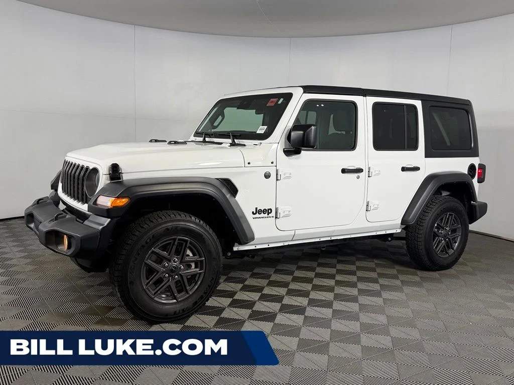 Used 2025 White Jeep Sport S image 1