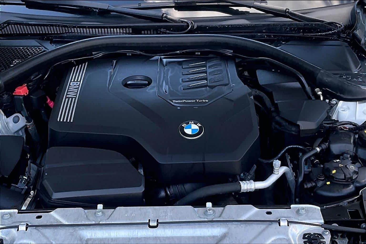 Used 2019 Alpine White BMW 330i xDrive image 29