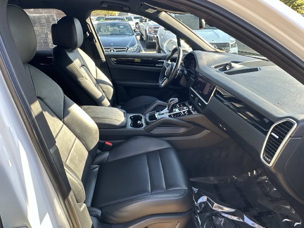 2023 Porsche Cayenne Base - Photo 11