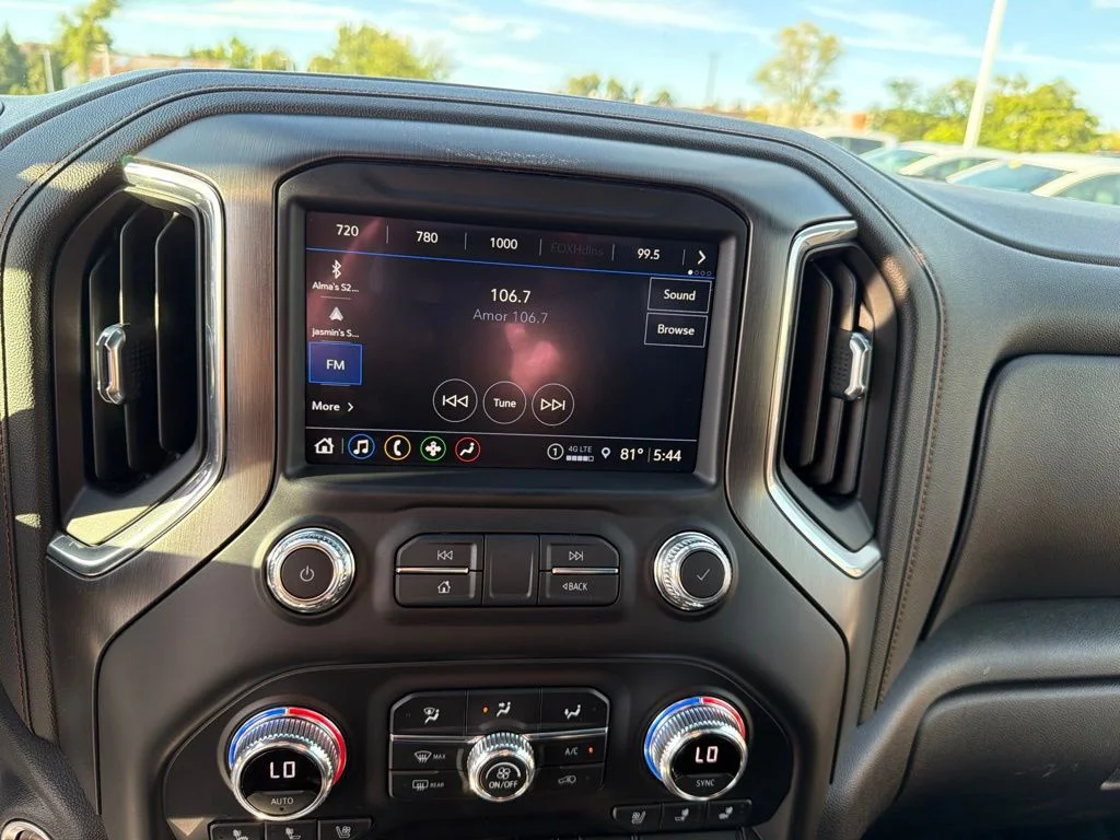 Used 2021 Blue GMC AT4 image 13
