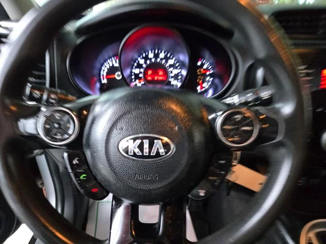 Used 2016 Silver Kia Base image 28