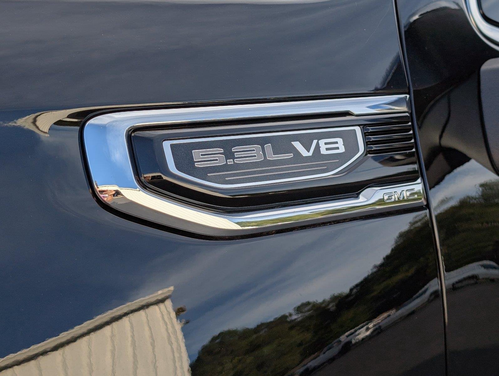New 2026 Onyx Black GMC SLT image 11