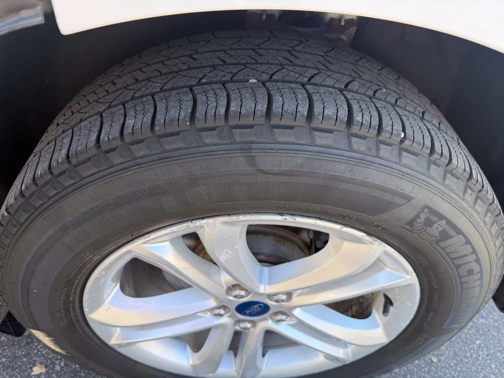 Used 2020 White Ford SEL image 21
