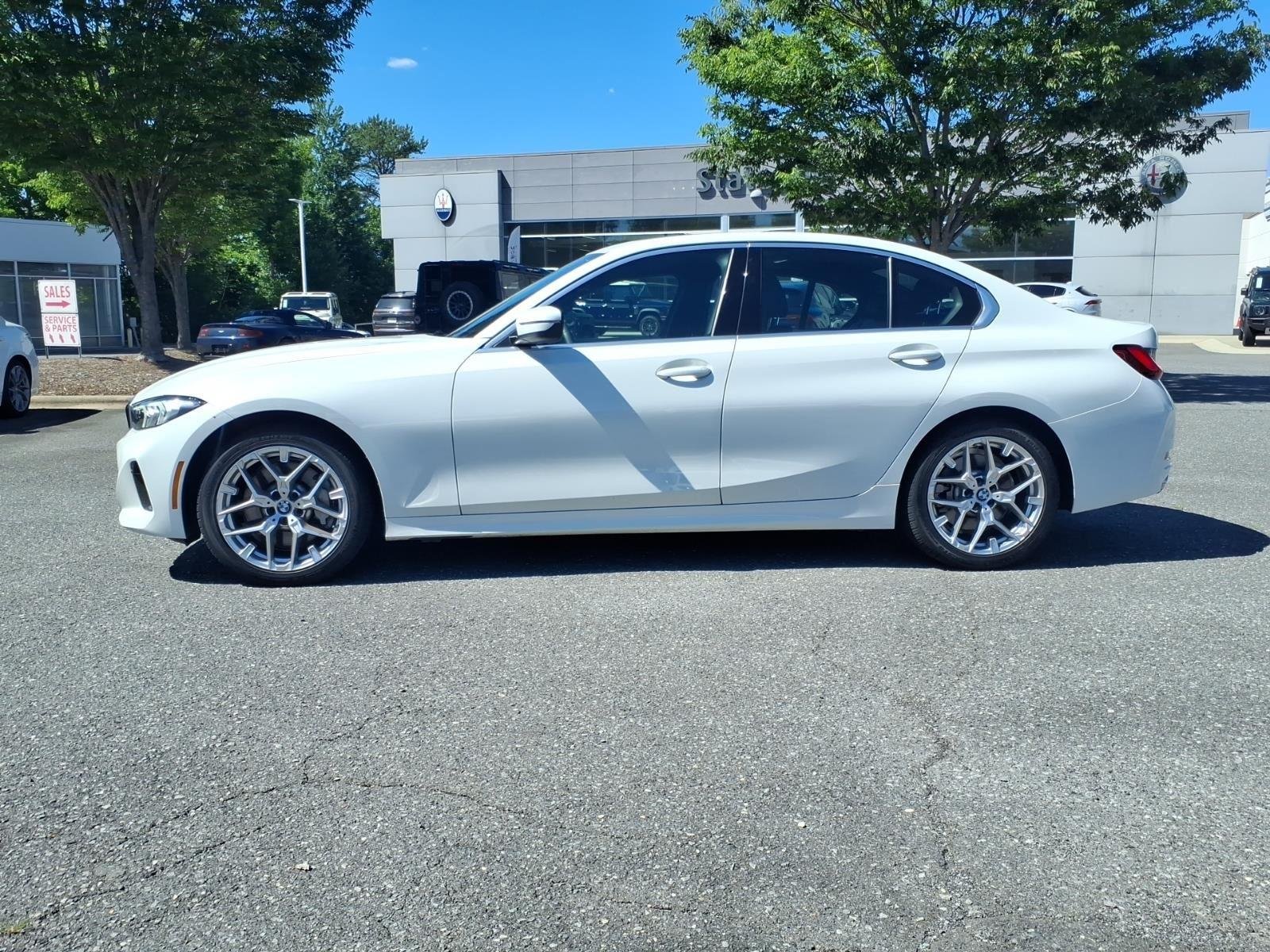 Used 2025 Alpine White BMW 330i image 3