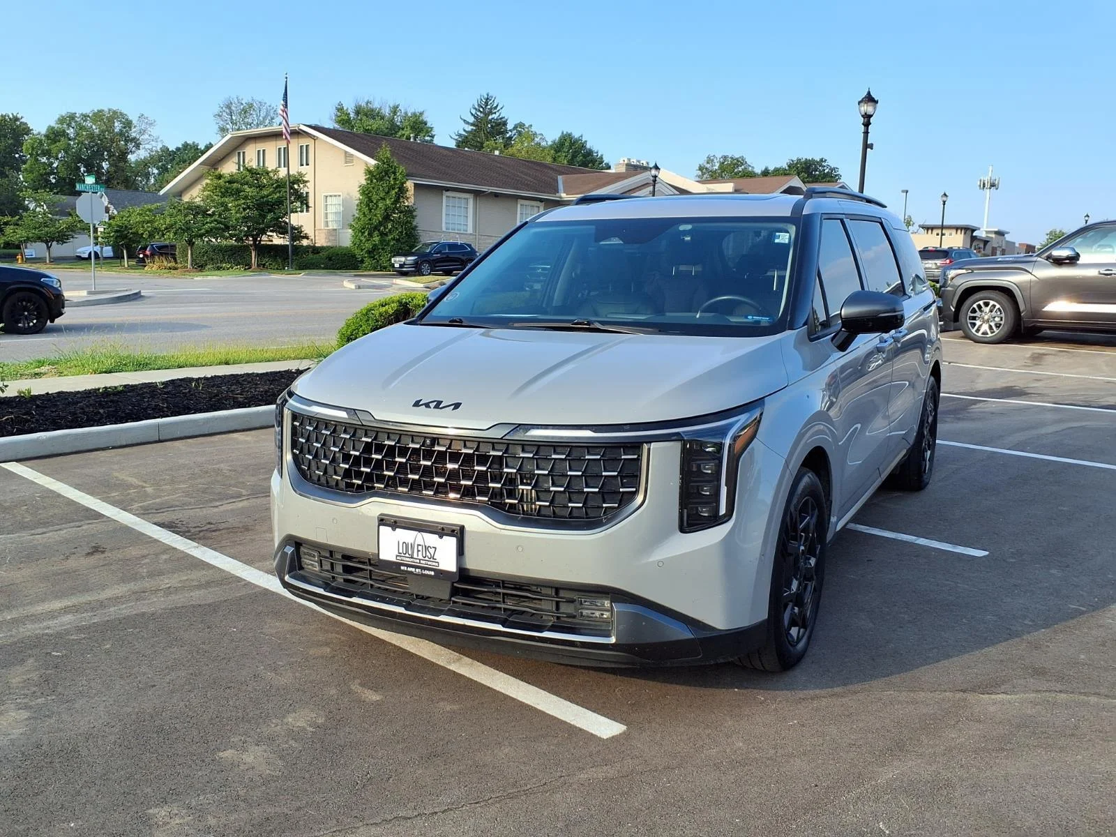 Used 2025 Ceramic Silver Kia SX Prestige image 37