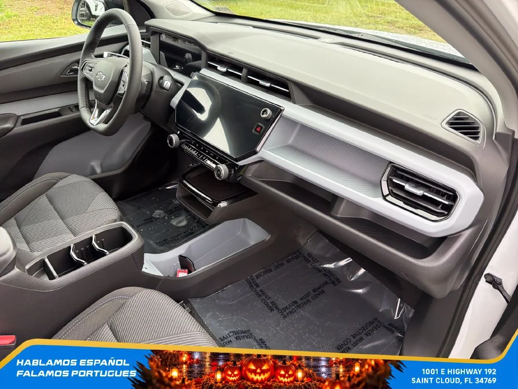 2027 Chevrolet Bolt LT - Photo 32