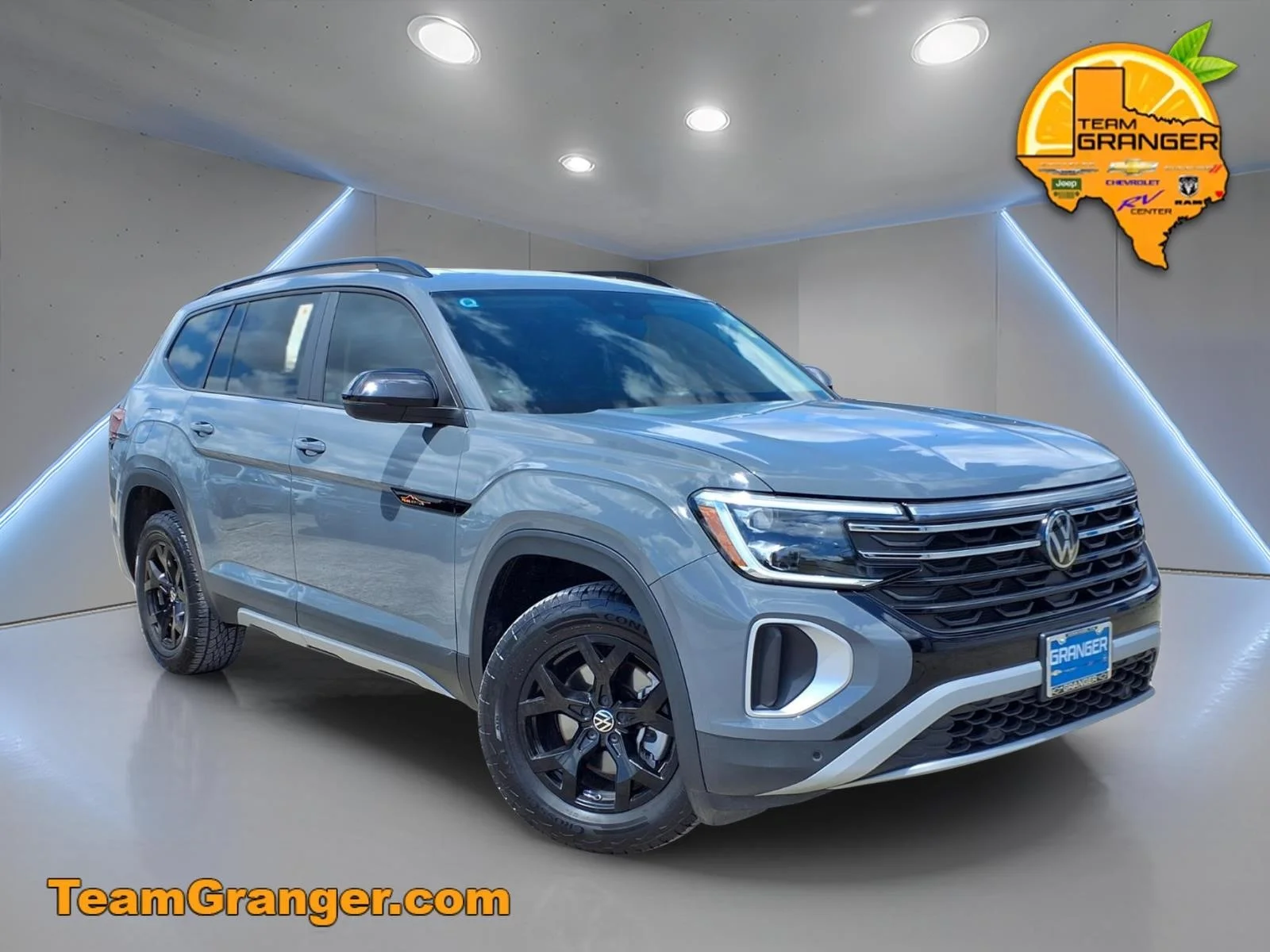 2024 Volkswagen Atlas 2.0T Atlas Peak Edt SE w/Tech 4MOTION's photo